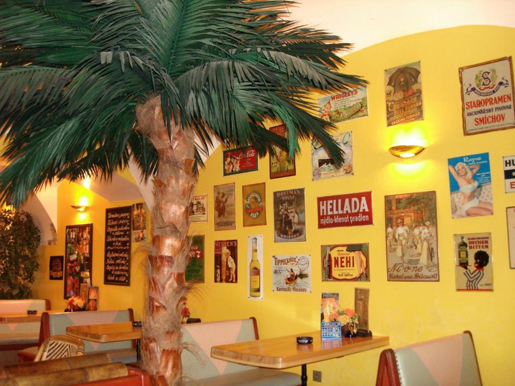 Centrum Tiffany Pension Domazlice Bagian luar foto
