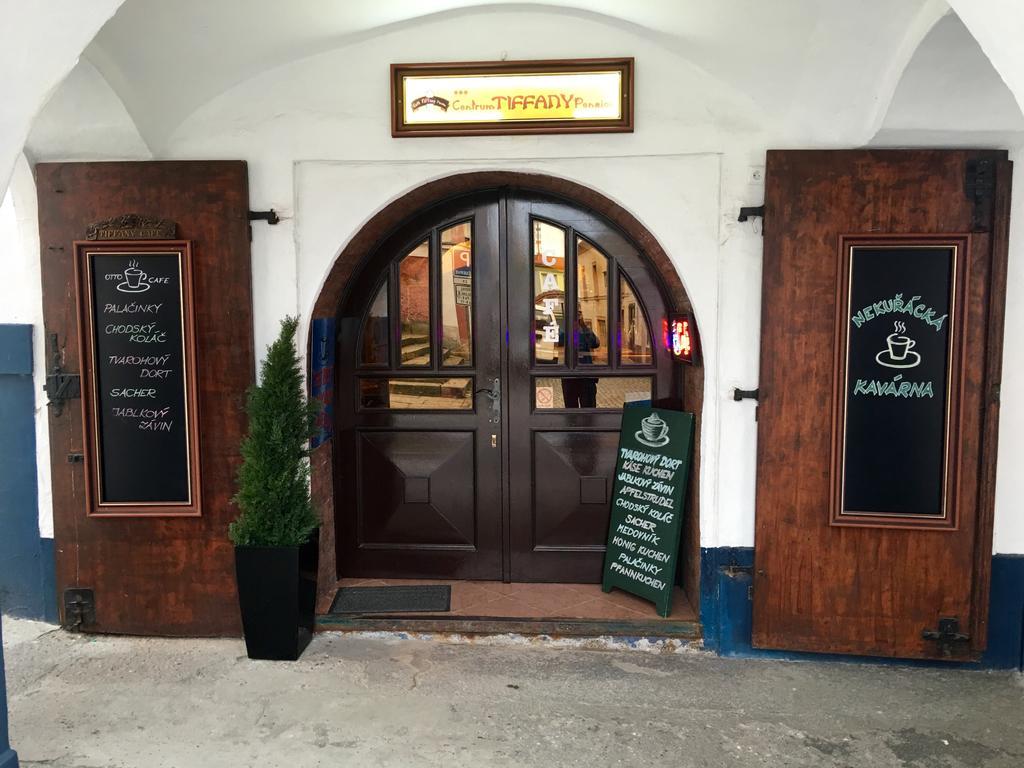 Centrum Tiffany Pension Domazlice Bagian luar foto