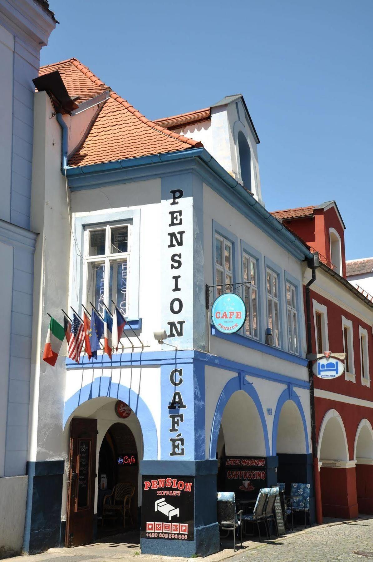 Centrum Tiffany Pension Domazlice Bagian luar foto