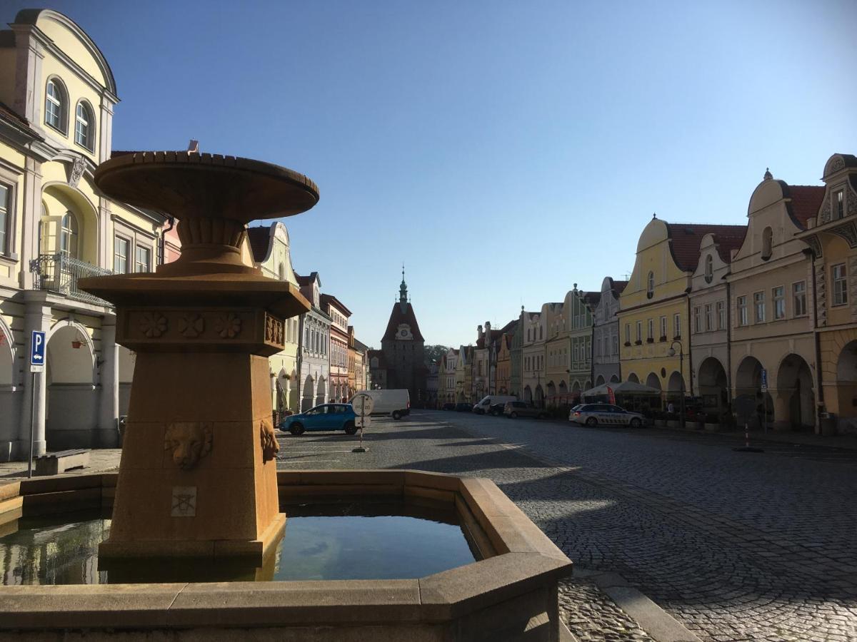 Centrum Tiffany Pension Domazlice Bagian luar foto